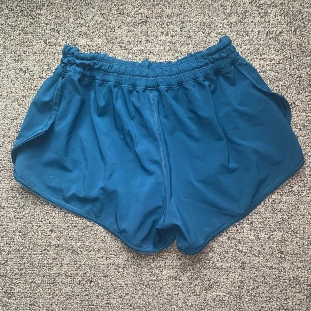 Lululemon Seek The Heat Short